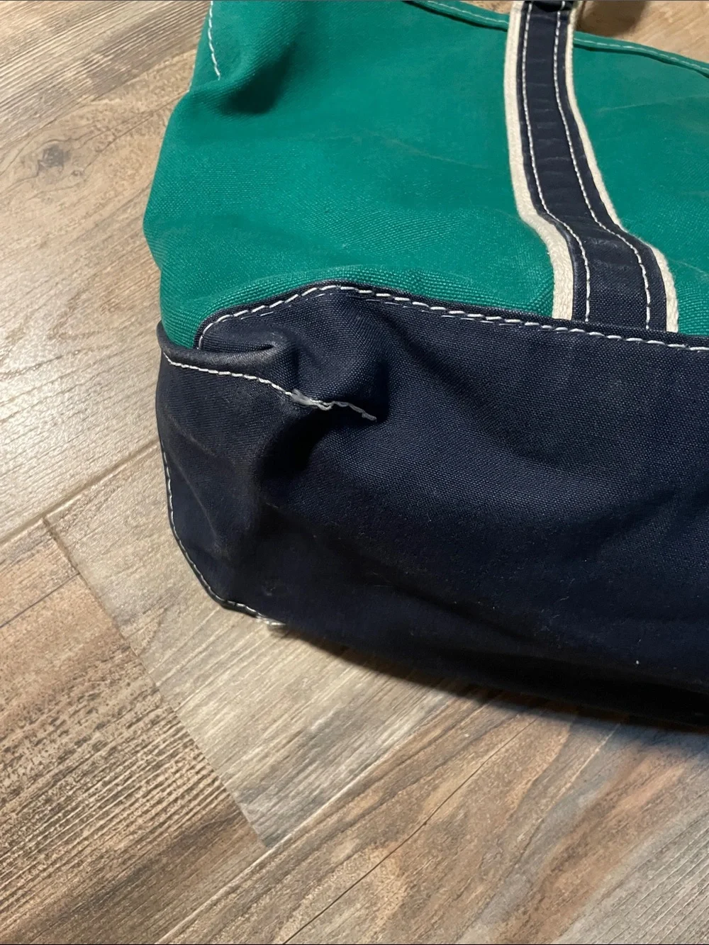 Vintage L.L. Bean 70’s/80’s Kelly Green Canvas XL Tote Bag Sawtooth Tag